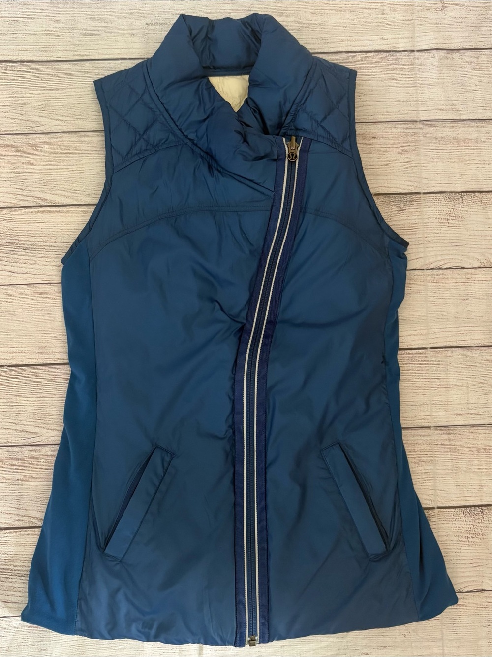 LULULEMON What the Fluff Vest Reversible Size 4